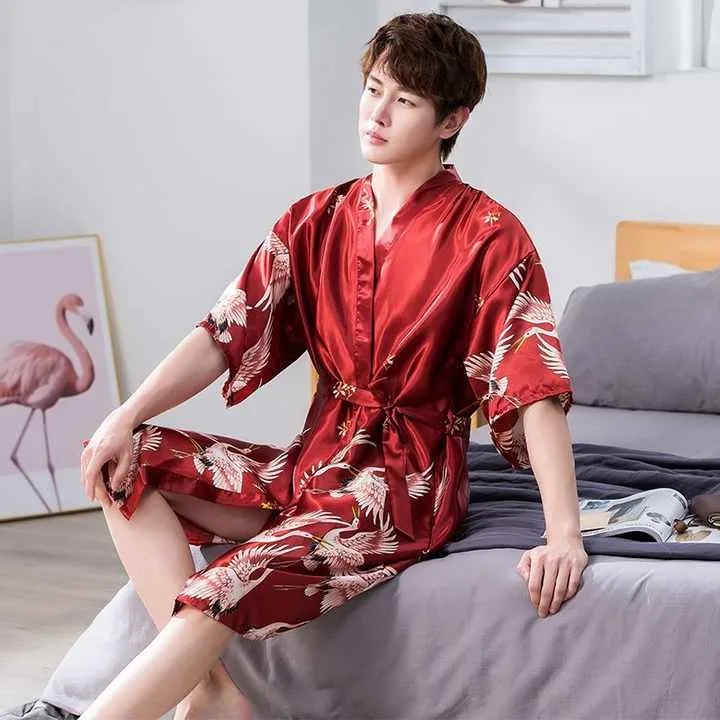 ملابس نوم كيمونو مطبوعة من SAMWESTART ، . SAMWESTART Printed Kimono Sleepwear, Men's Satin